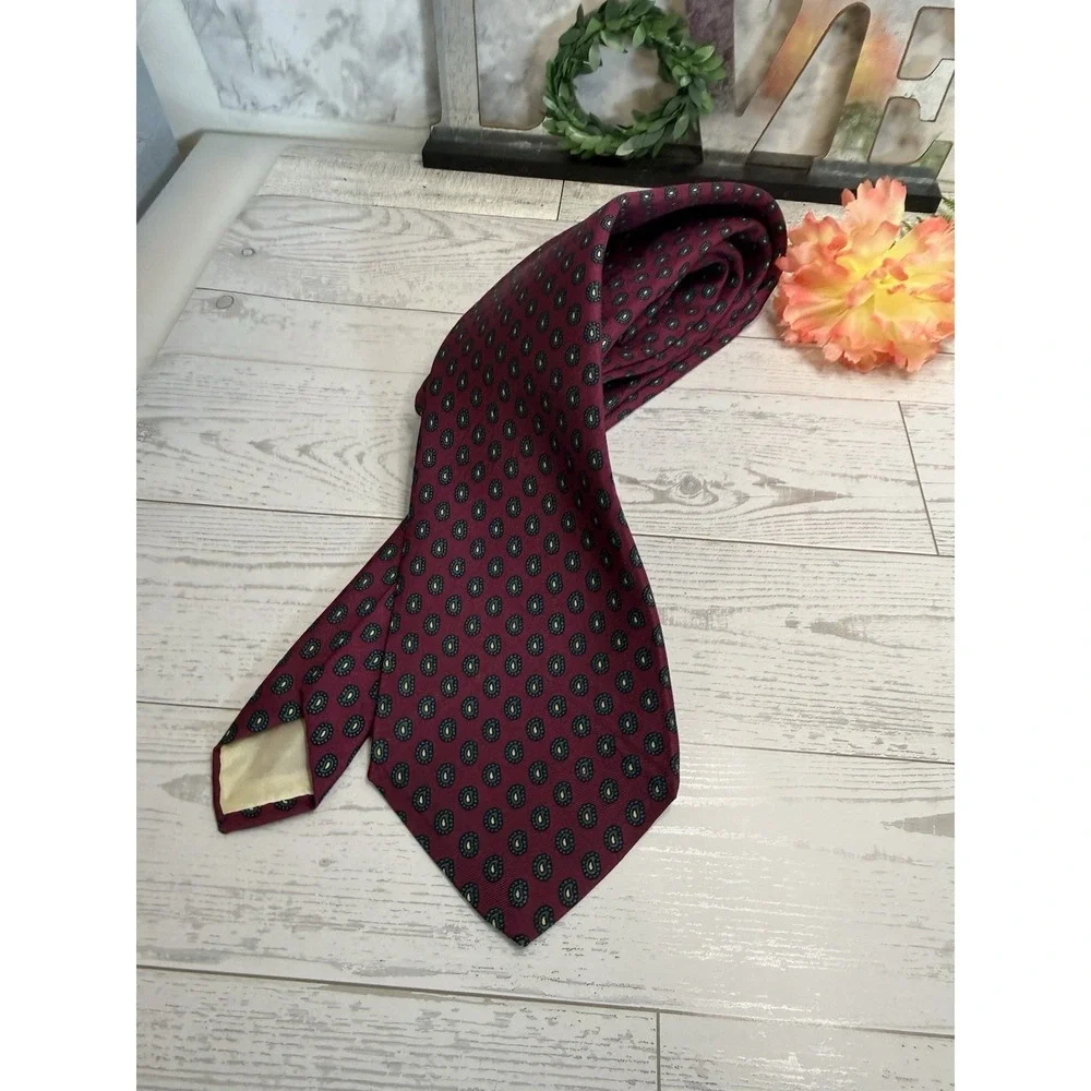 Brooks Brothers Makers Classic Tie Burgundy Paisley Blue Silk USA‎ Made 3